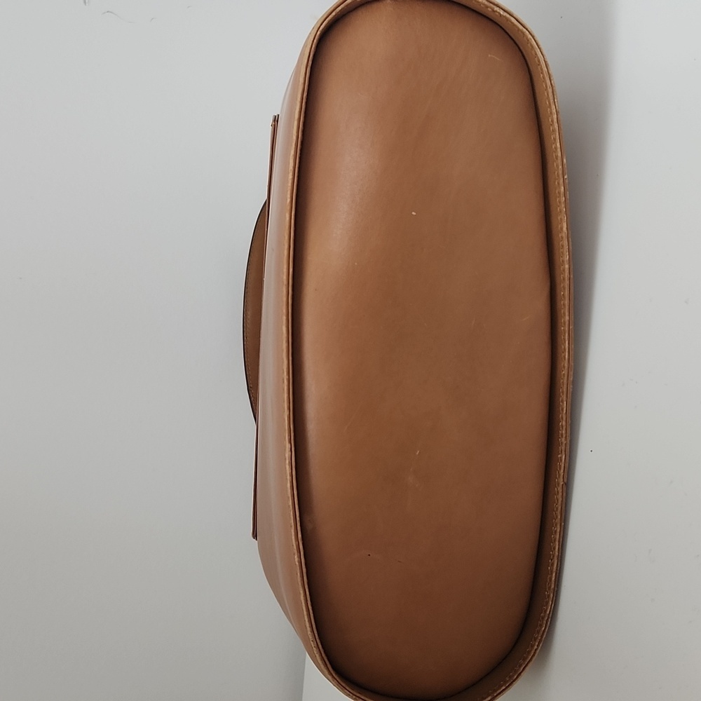 Salvatore Ferragamo Leather Handbag - Picture 4 of 10